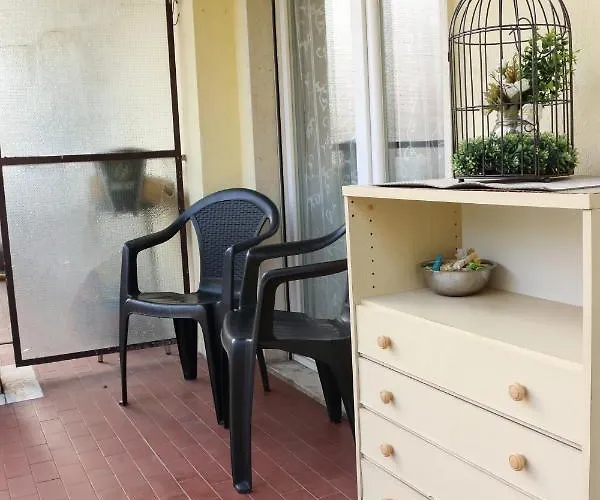 Atelier Leopardi In Apartament